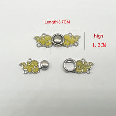 Clasp fastening on a Hanfu dress