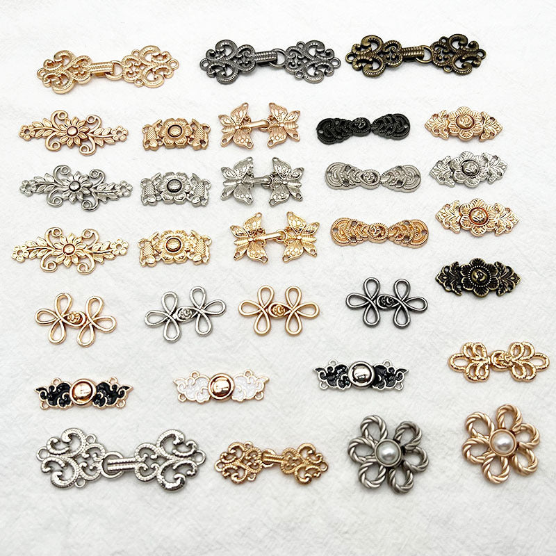 Durable metal clasp on Qipao