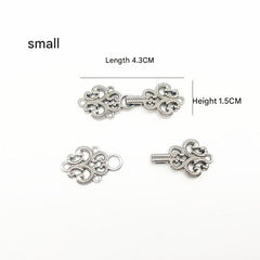 Metal clasp in antique bronze