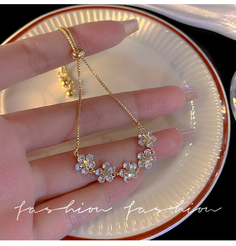 Star-shaped bracelet showing elegant shine