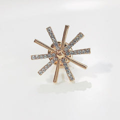 Stylish clover leaf brooch design on display