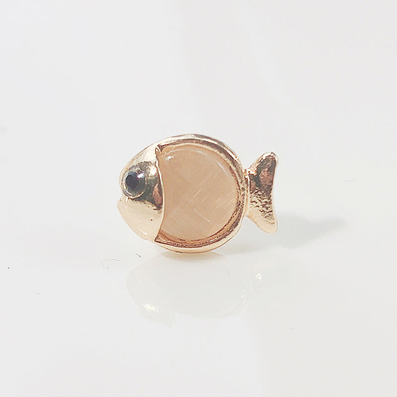 Clover leaf brooch shining in the light