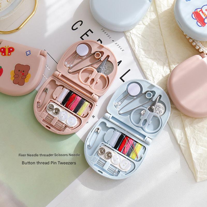 Lightweight travel sewing kit