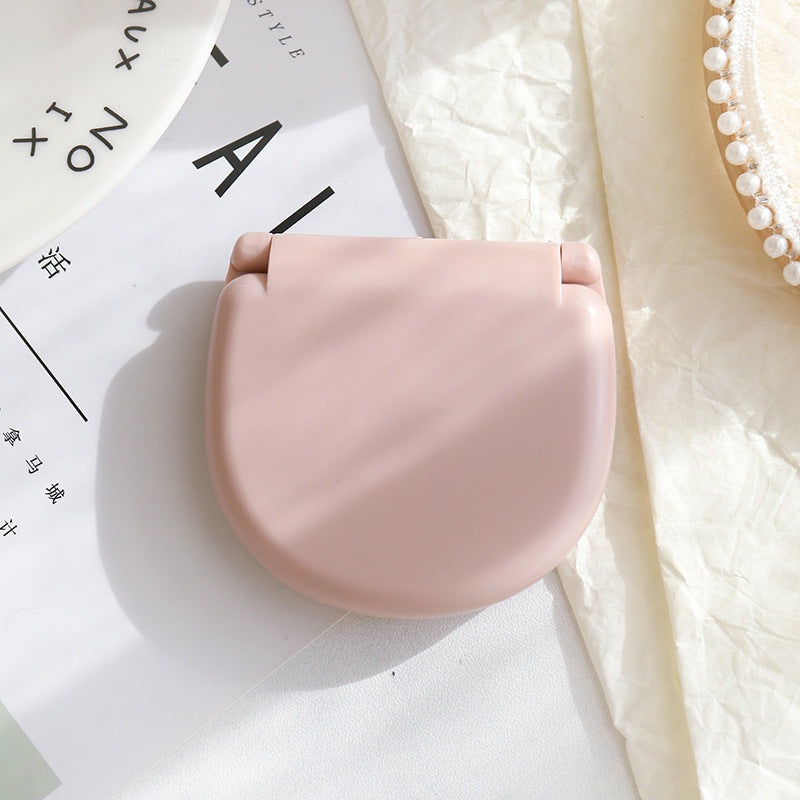 Cute mini sewing box design