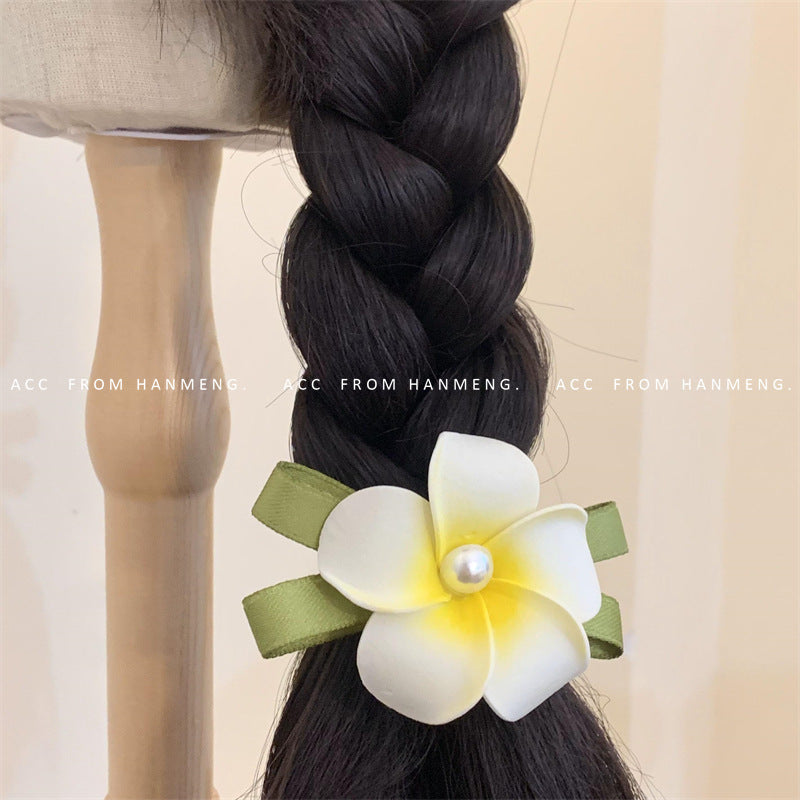Charming hair accessories for photo shoots