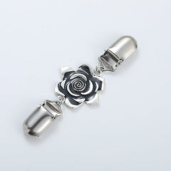 secure fastening scarf clip