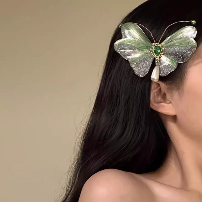 durable mixed materials hair clip close-up